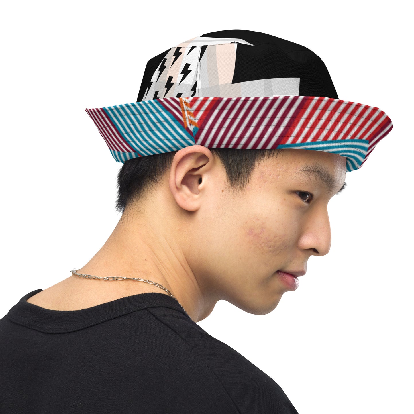 Reversible bucket hat
