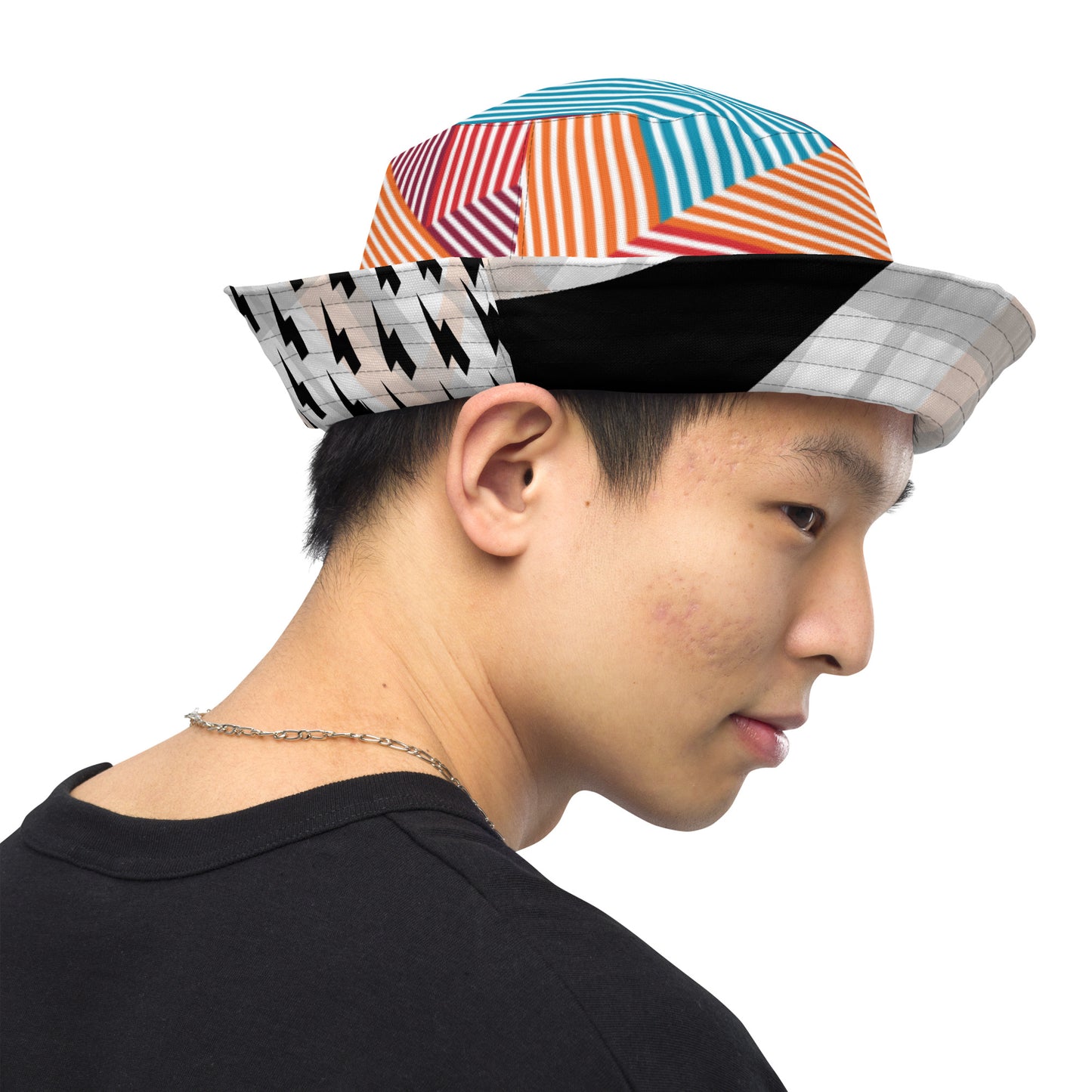 Reversible bucket hat