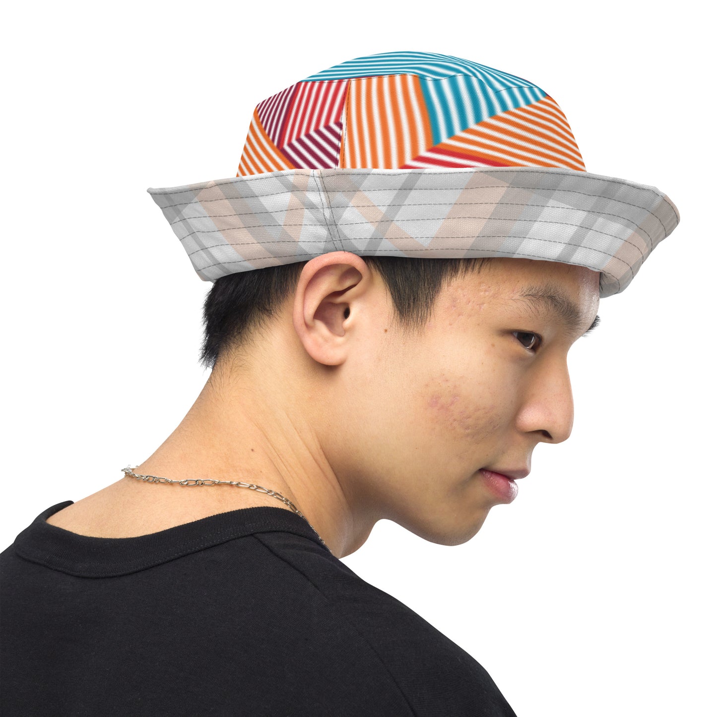 Reversible bucket hat